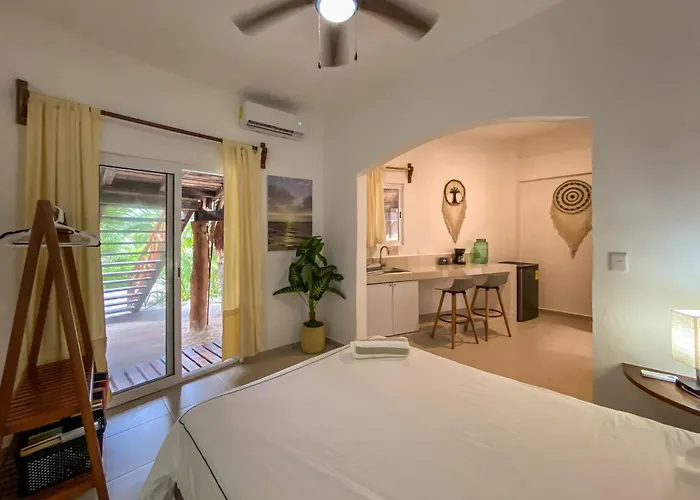 Apartment Arenika Beachfront &