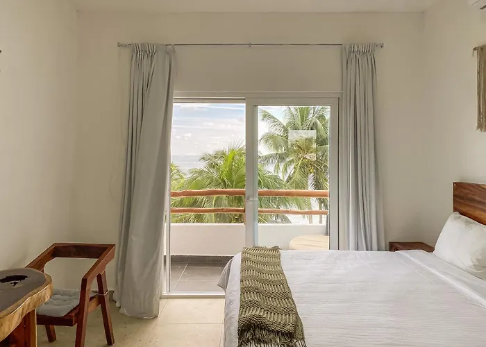 Arenika Beachfront & Puerto Morelos